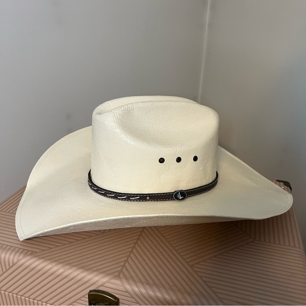 Cody James cowboy hat